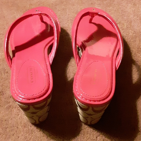 Coach  platforms  fuschia  beauties. - Picture 2 of 7